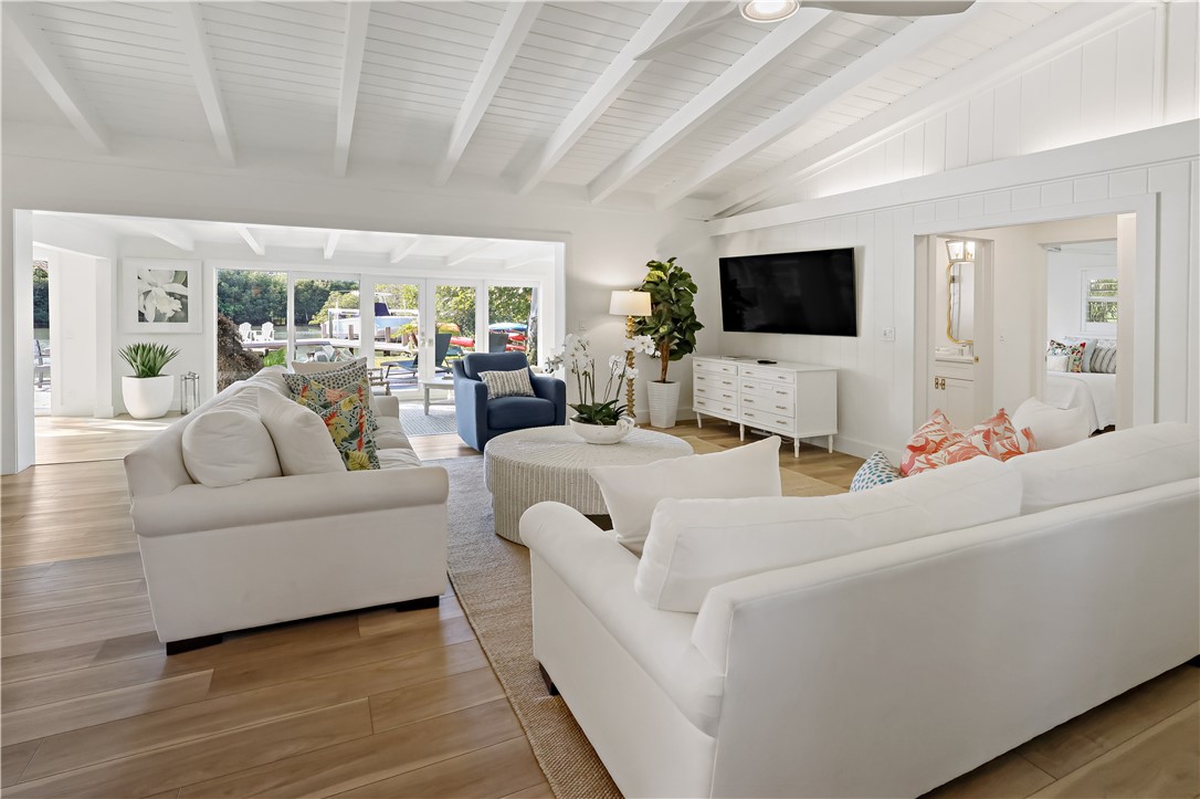 405 Live Oak Drive