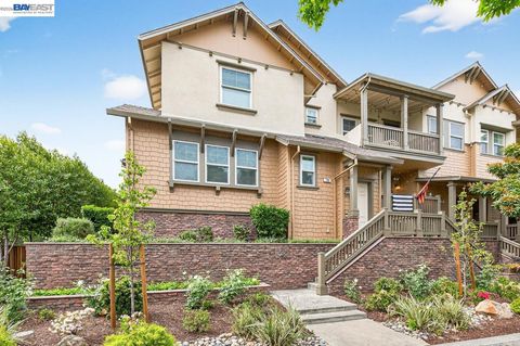 Photo of 161 N L St #103, Livermore, CA 94550 (MLS # 41129144)