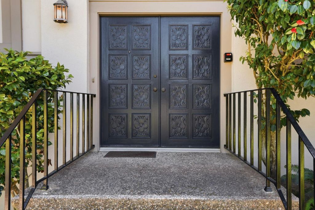 Photo of 59 Skyline Crest Drive, Monterey, CA 93940 (MLS # ML82041665)