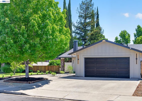 646 JOYCE ST, LIVERMORE, CA 94550 - Image 0082bae8b7d6d2b3e8a8a387037d4196/970774624