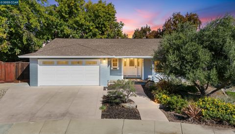 Photo of 6033 Ashley Ct, Pleasanton, CA 94588 (MLS # 41116456)
