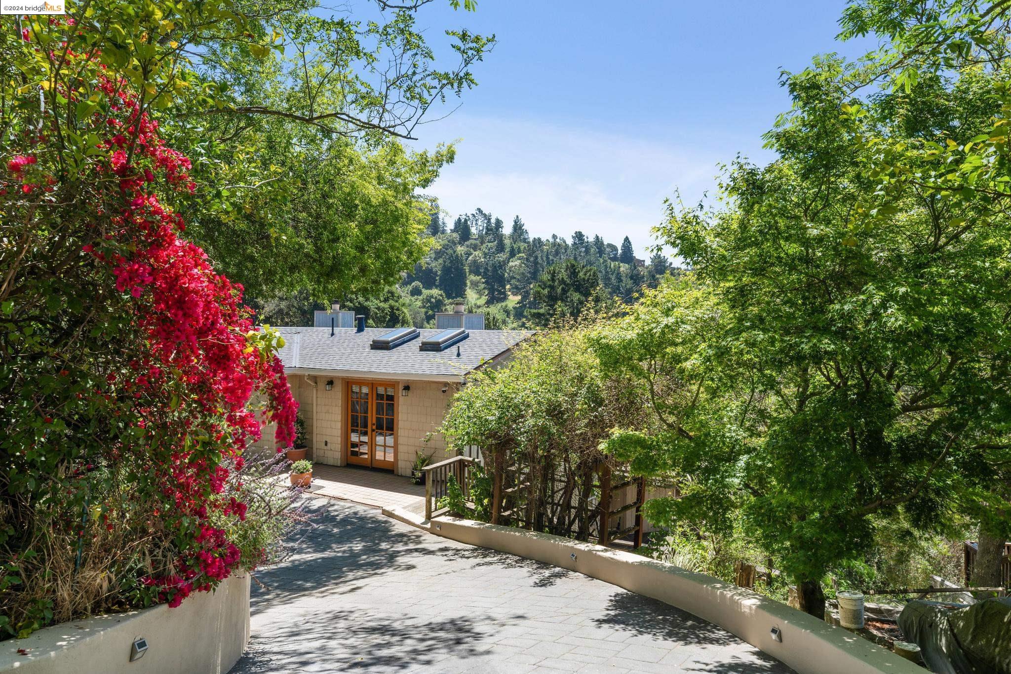 2335 Tunnel Rd