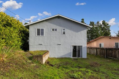 A home in San Bruno