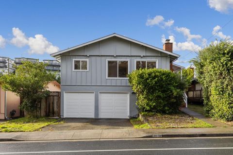 A home in San Bruno