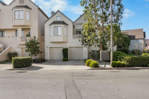 Photo of 3009 Triumph Dr, Alameda, CA 94501 (MLS # 41123267)
