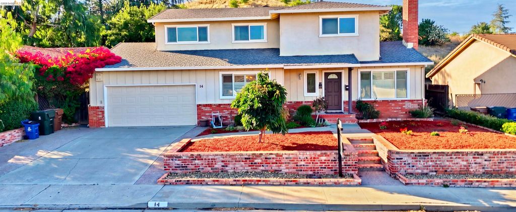 Photo of 14 Terranova Dr, Antioch, CA 94509 (MLS # 41135341)