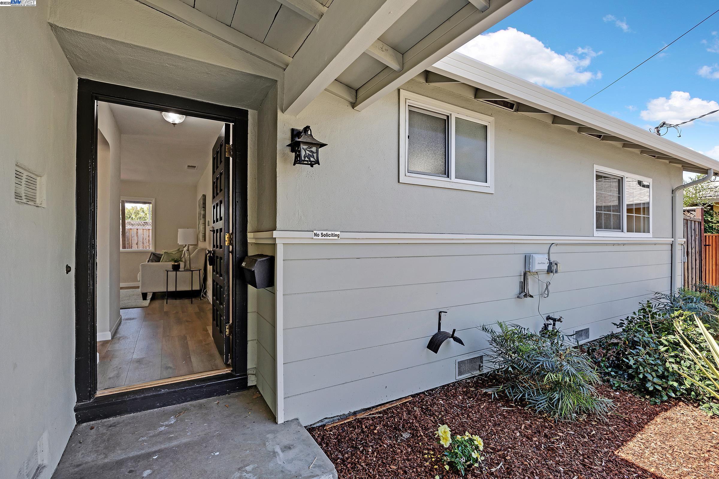 Livermore, California 94550, United States, 3 Bedrooms Bedrooms, ,2 BathroomsBathrooms,Residential,Active,172923