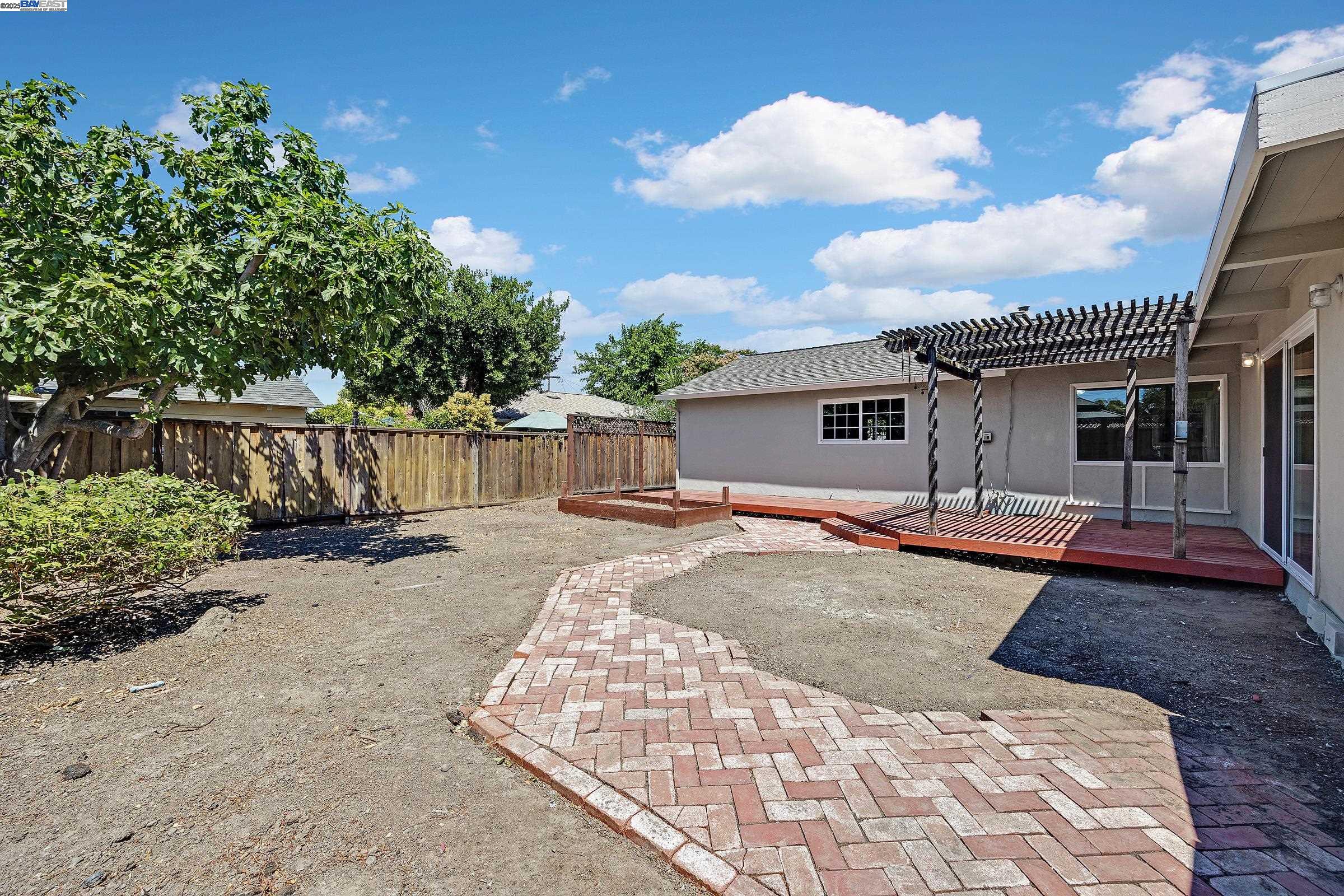 Livermore, California 94550, United States, 3 Bedrooms Bedrooms, ,2 BathroomsBathrooms,Residential,Active,172923