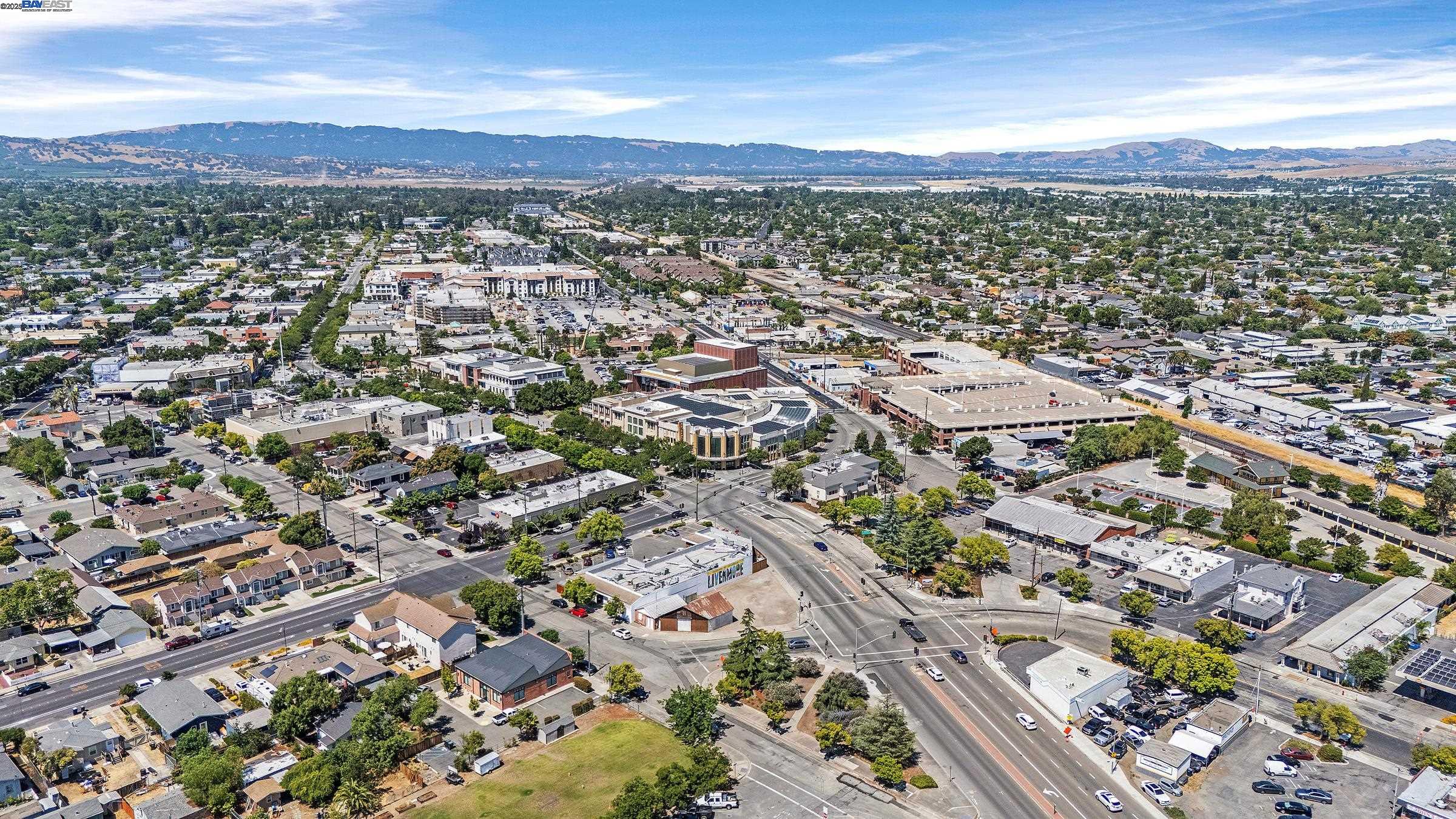 Livermore, California 94550, United States, 3 Bedrooms Bedrooms, ,2 BathroomsBathrooms,Residential,Active,172923