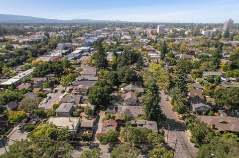 A home in Palo Alto