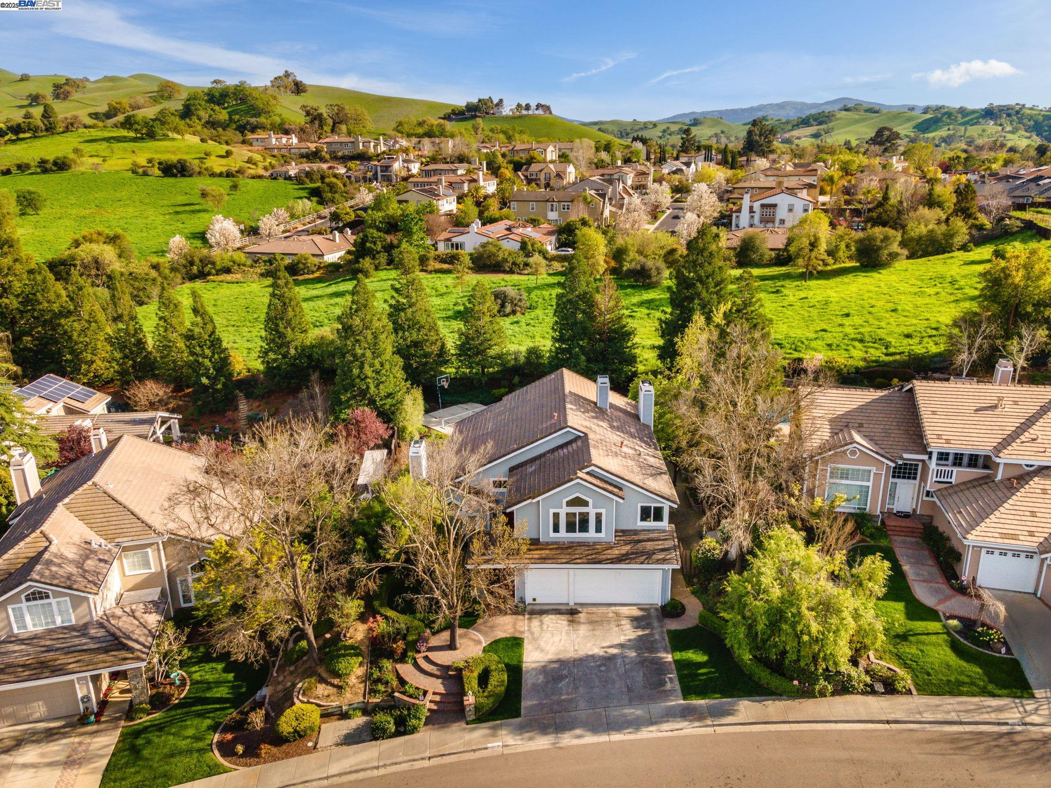 1075 Hopkins Way
