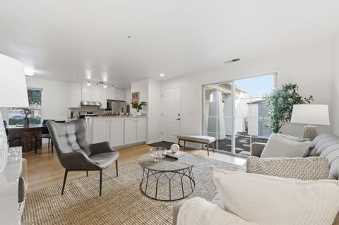 Photo of 805 N San Antonio Road, Los Altos, CA 94022 (MLS # ML82034051)