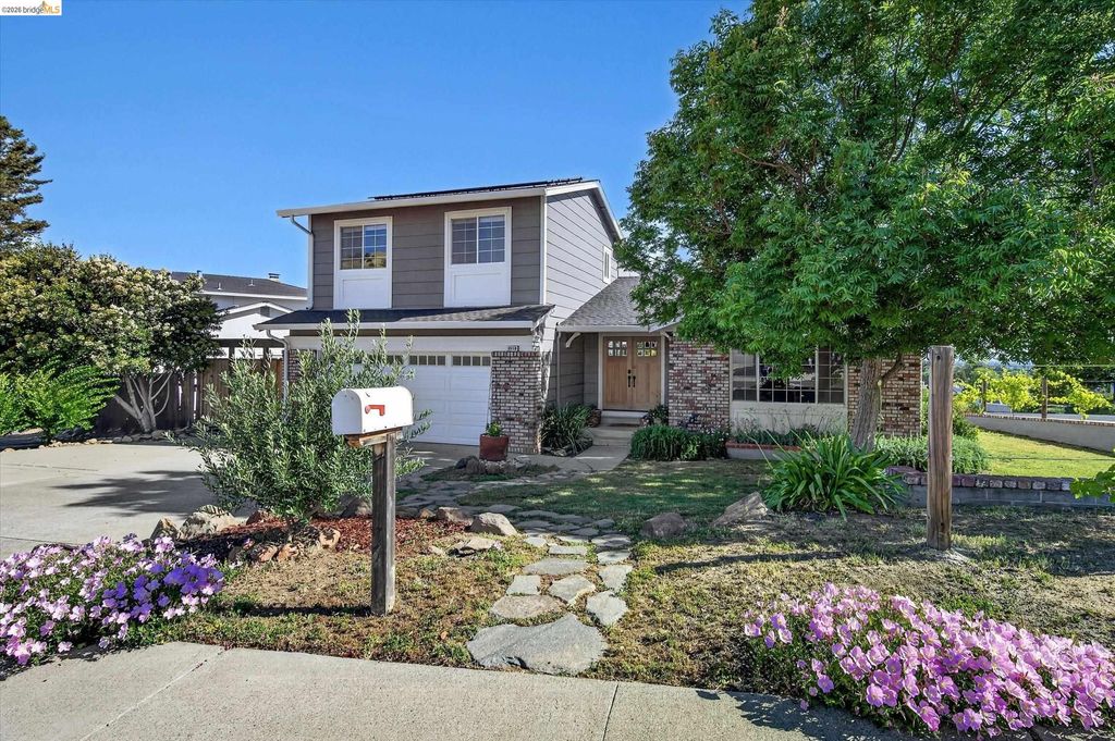 Photo of 2458 Grimsby Dr, Antioch, CA 94509 (MLS # 41135237)