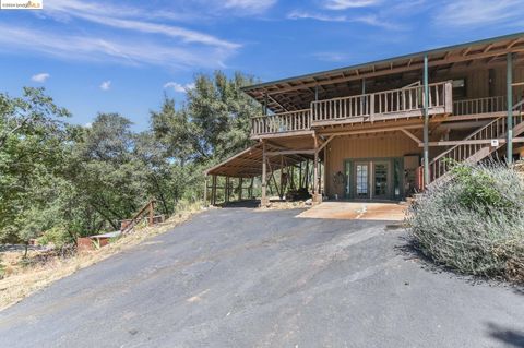 A home in Sutter Creek