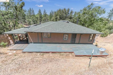 A home in Sutter Creek