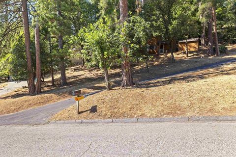 A home in Tuolumne