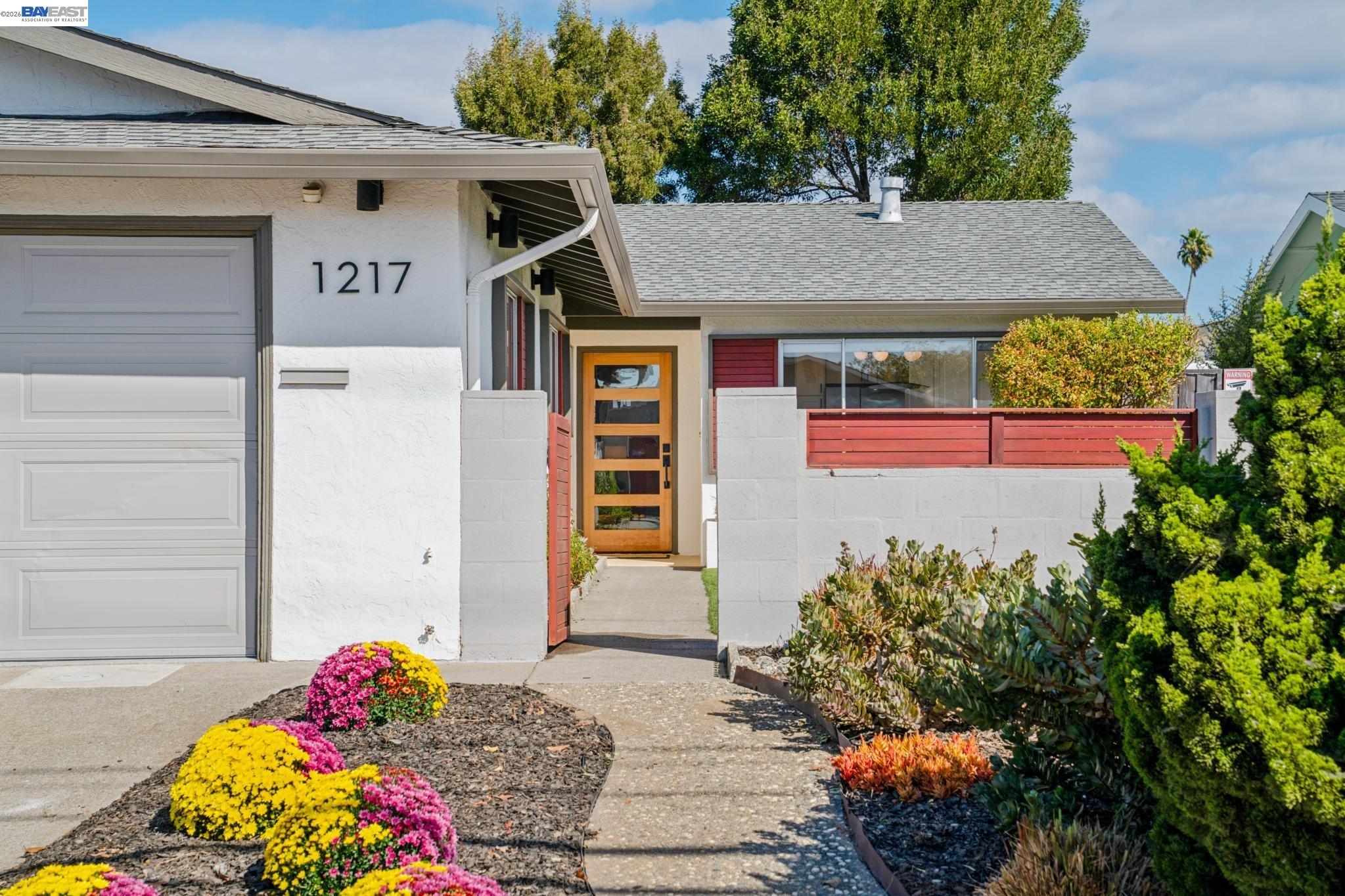 1217 Coral Reef Pl