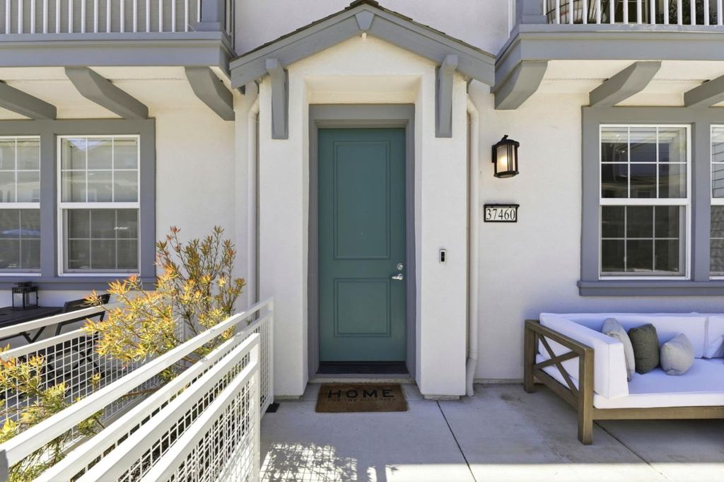 Photo of 37460 Bowline Road, Newark, CA 94560 (MLS # ML82038378)