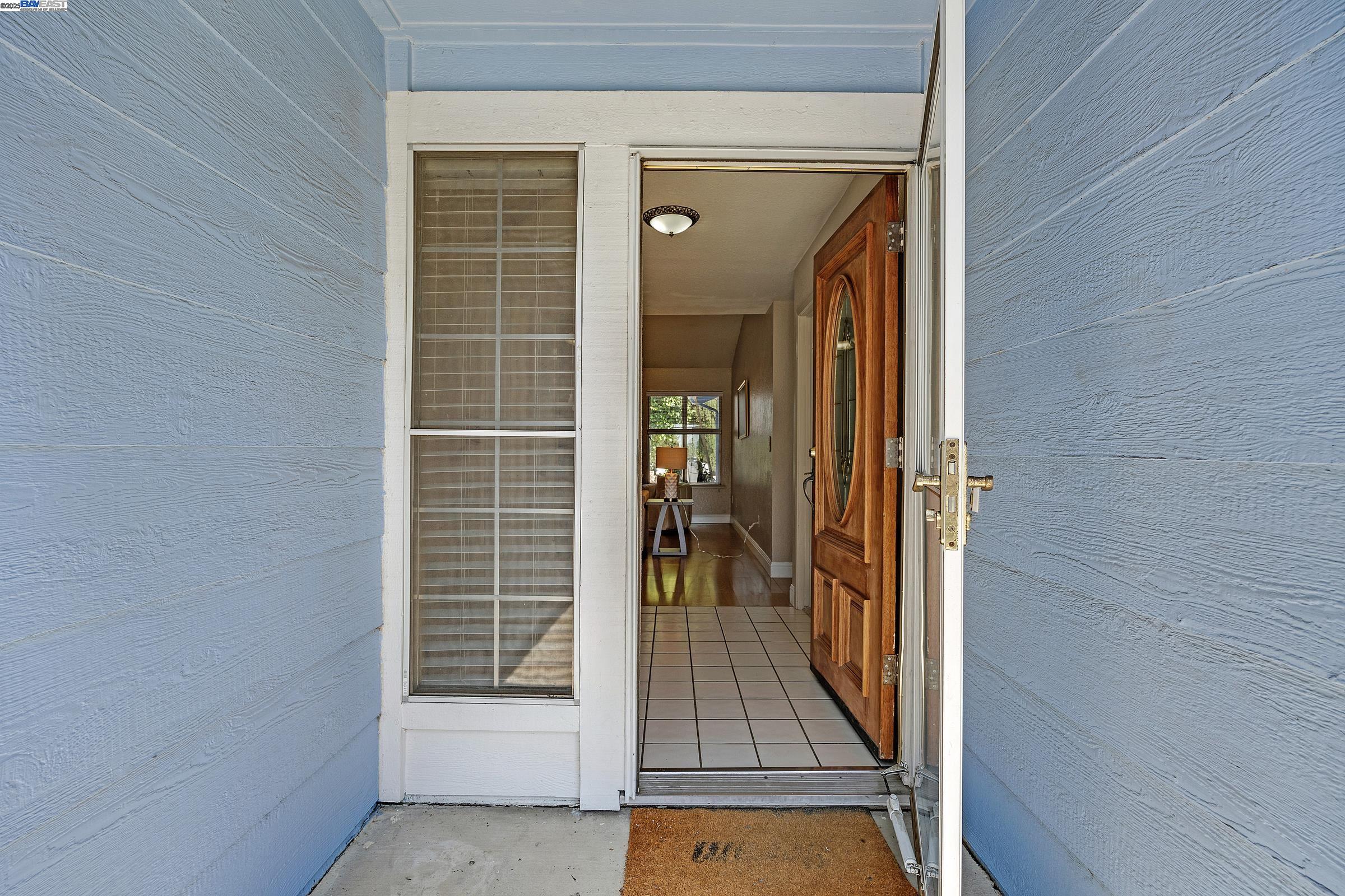 85 Deerwood Ln