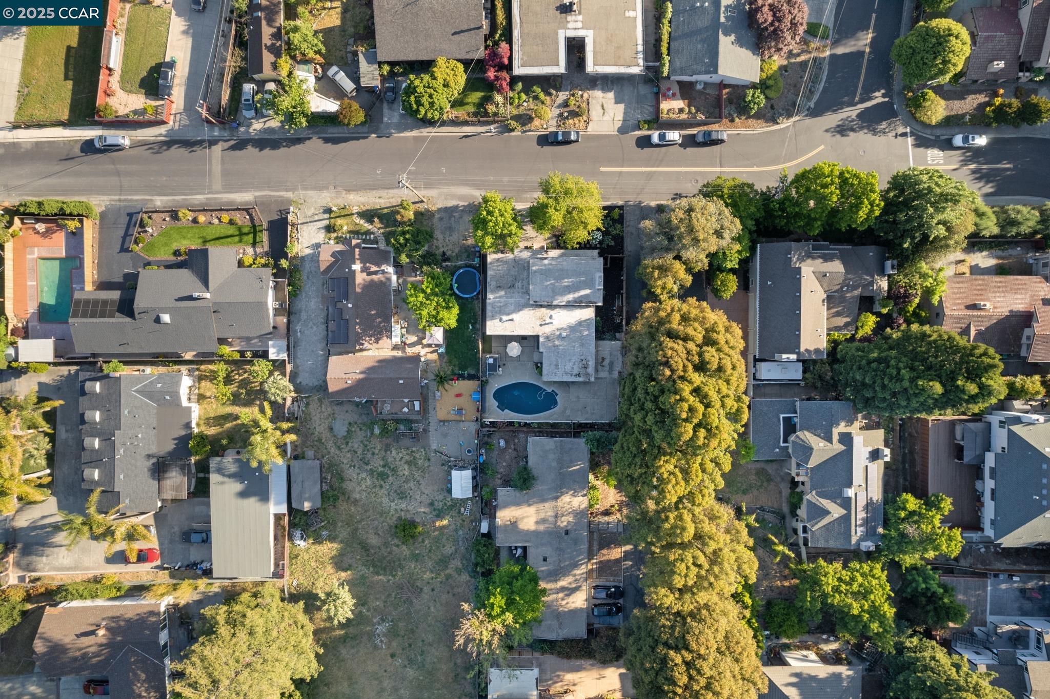 El Sobrante, California 94803, United States, 3 Bedrooms Bedrooms, ,2 BathroomsBathrooms,Residential,Active,135502