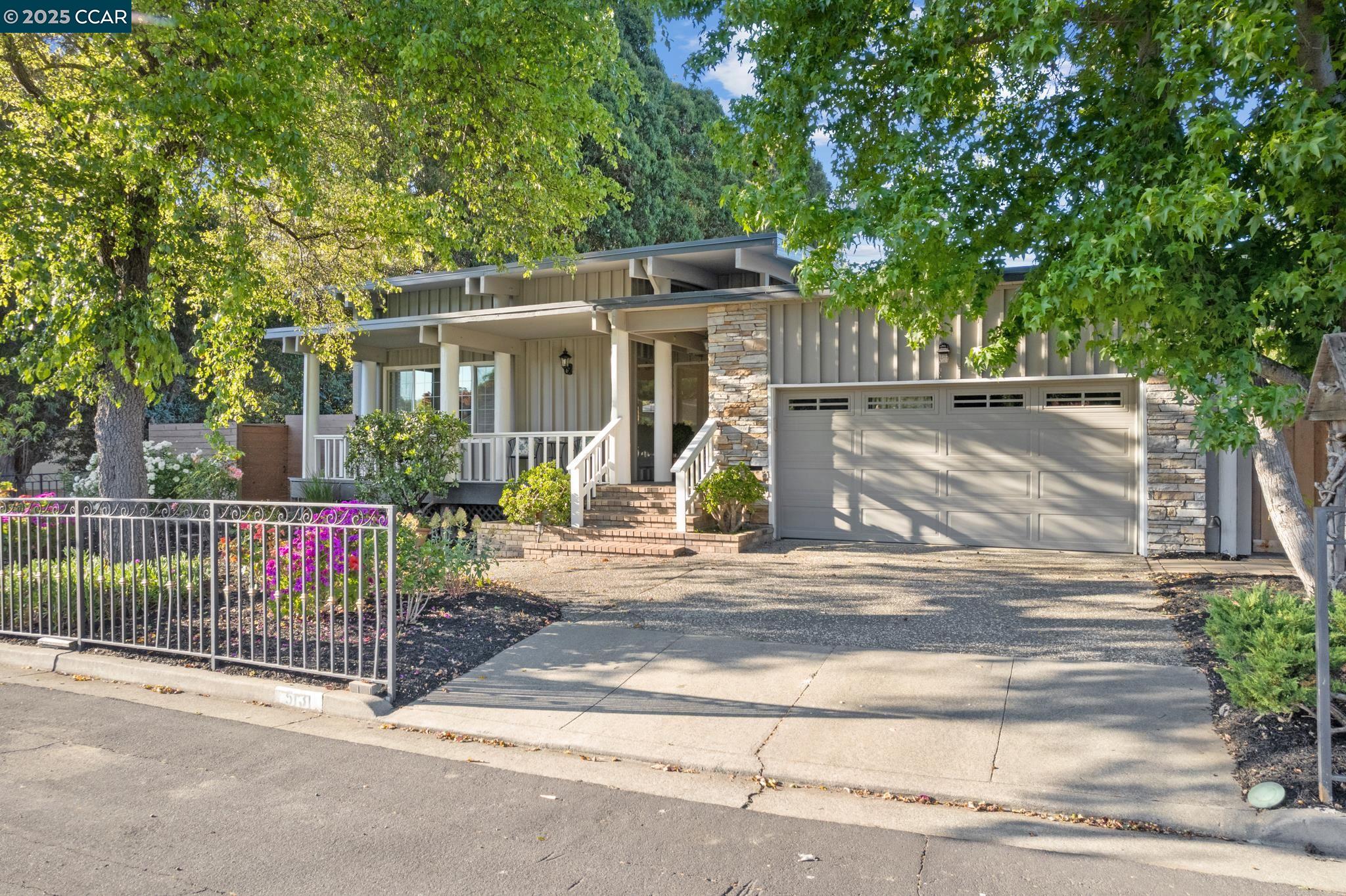 El Sobrante, California 94803, United States, 3 Bedrooms Bedrooms, ,2 BathroomsBathrooms,Residential,Active,135502