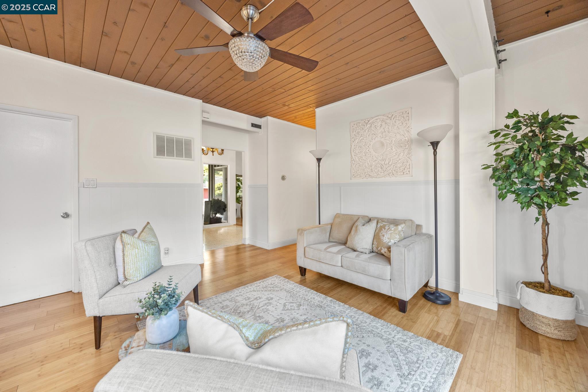 El Sobrante, California 94803, United States, 3 Bedrooms Bedrooms, ,2 BathroomsBathrooms,Residential,Active,135502