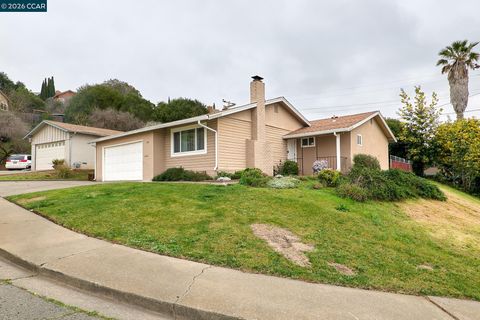 Photo of 300 College Ave, Vallejo, CA 94589 (MLS # 41124124)