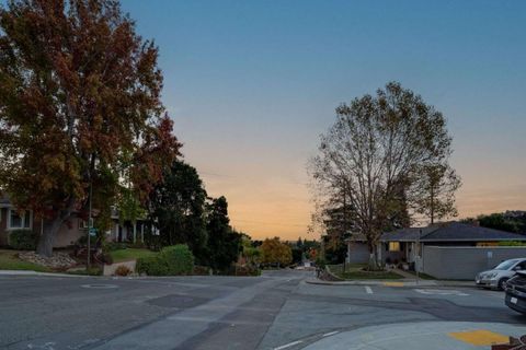 A home in San Mateo