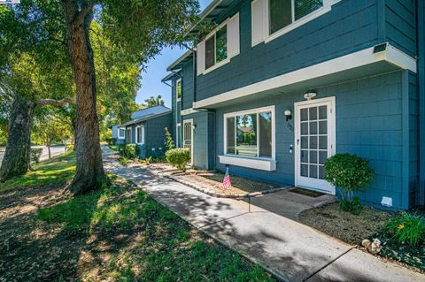 1323 Spring Valley Common, Livermore, CA 94551 - #: 41093531