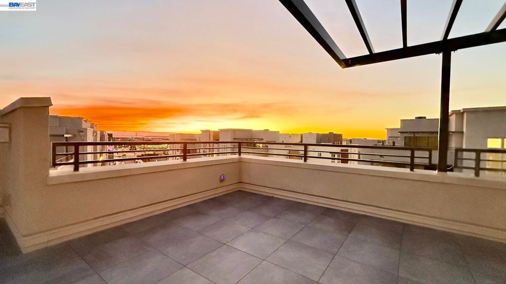 Photo of 1748 Kilowatt Way #402, Fremont, CA 94539 (MLS # 41128395)