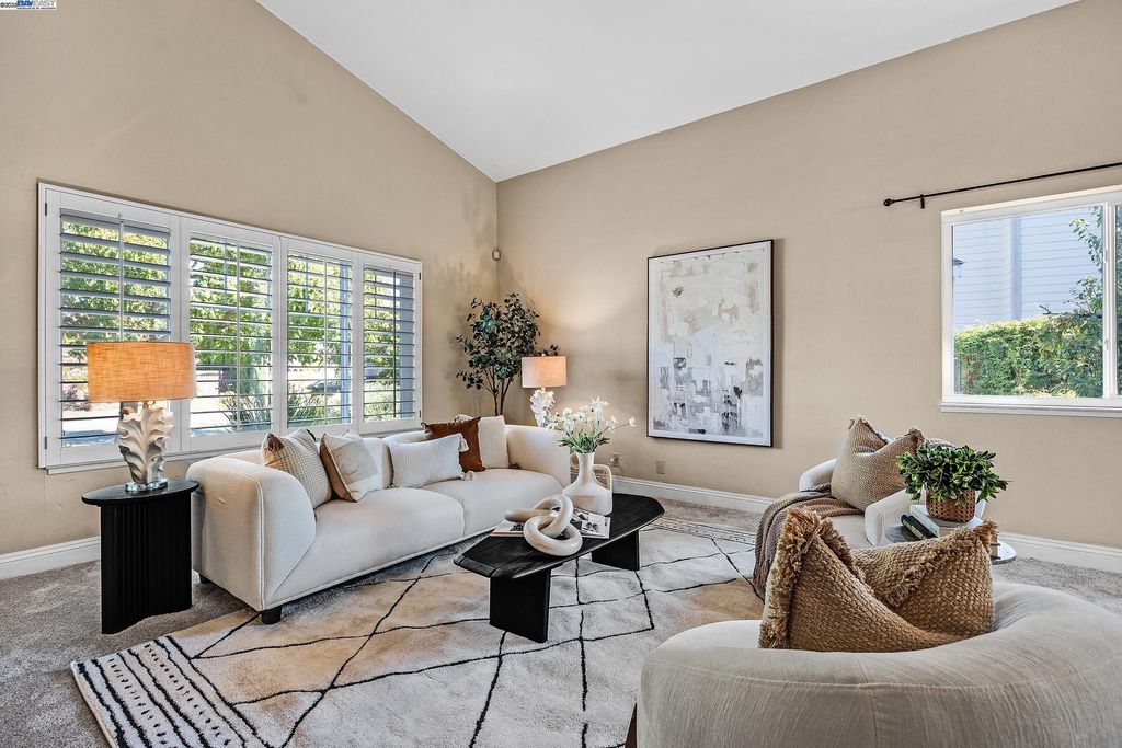 Photo of 921 Bolton Cir, Benicia, CA 94510 (MLS # 41116239)