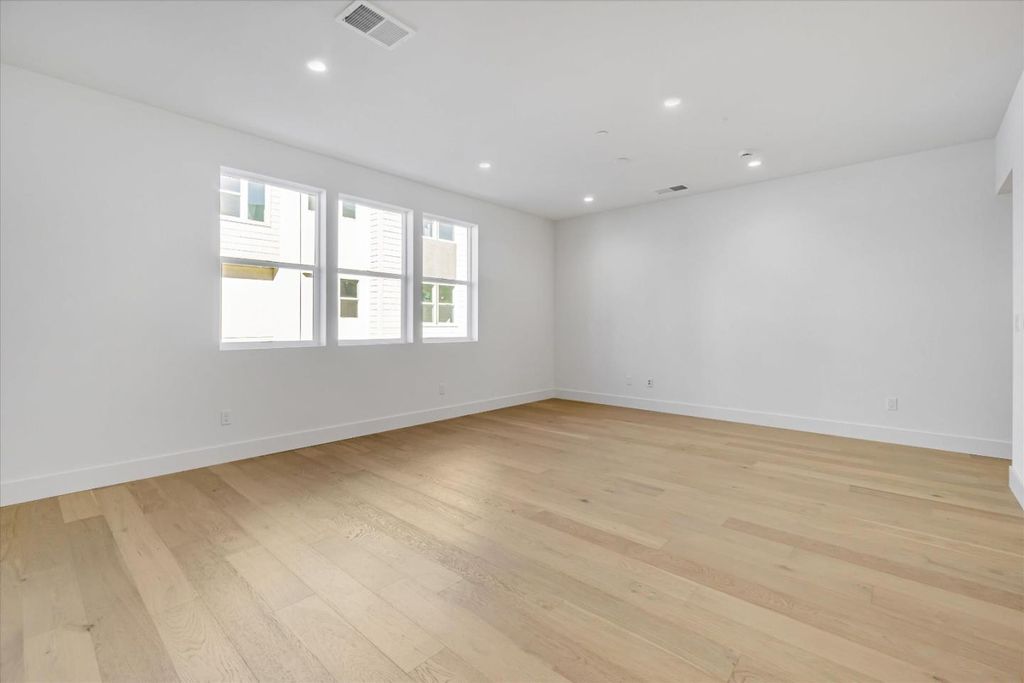 Photo of 3106 Seashell Terrace, San Ramon, CA 94583 (MLS # ML82026205)