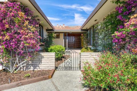 A home in San Leandro