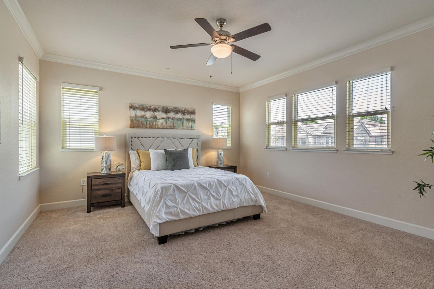 San Jose, California 95123, United States, 3 Bedrooms Bedrooms, ,3 BathroomsBathrooms,Residential,Active,158599