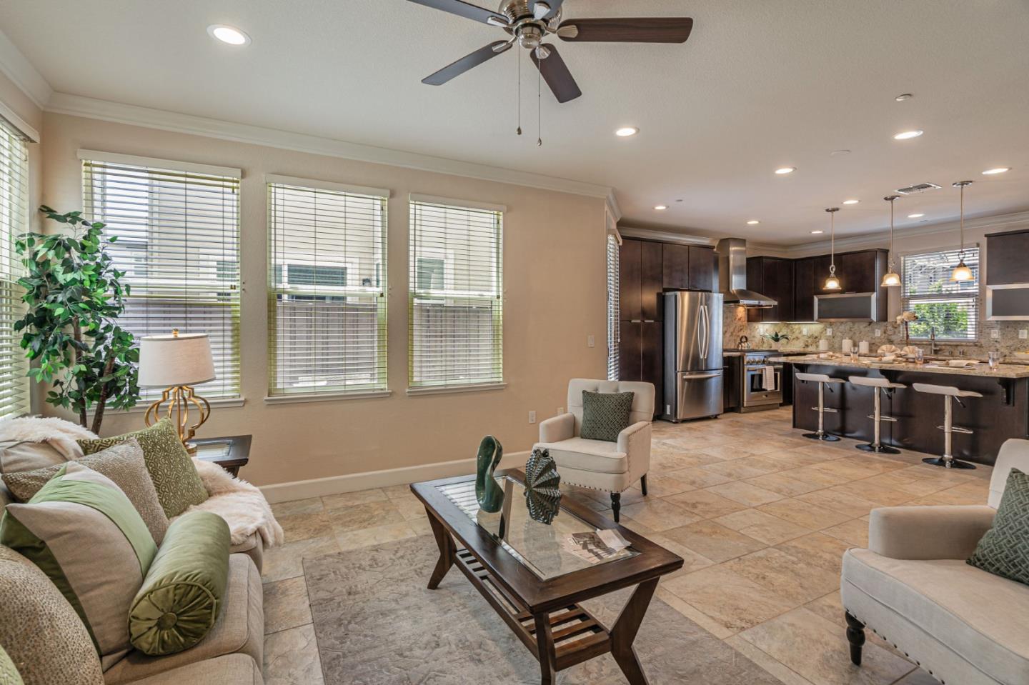 San Jose, California 95123, United States, 3 Bedrooms Bedrooms, ,3 BathroomsBathrooms,Residential,Active,158599