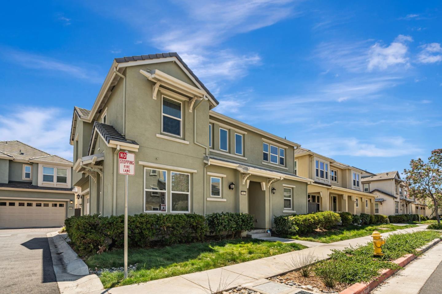 San Jose, California 95123, United States, 3 Bedrooms Bedrooms, ,3 BathroomsBathrooms,Residential,Active,158599