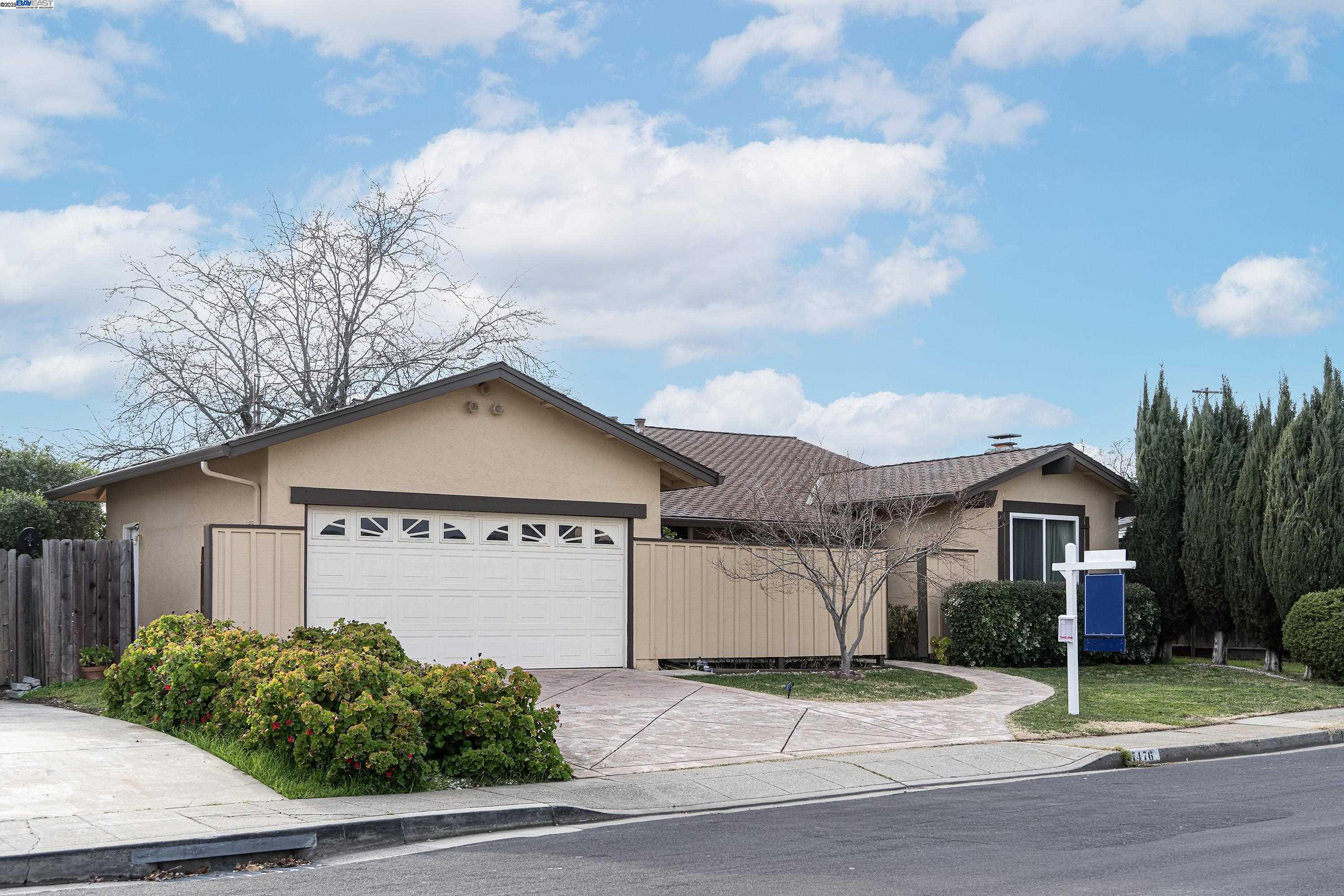 7476 Brookdale Ct