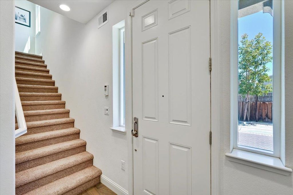 Photo of 4563 Huntington Lane, San Jose, CA 95136 (MLS # ML82047366)