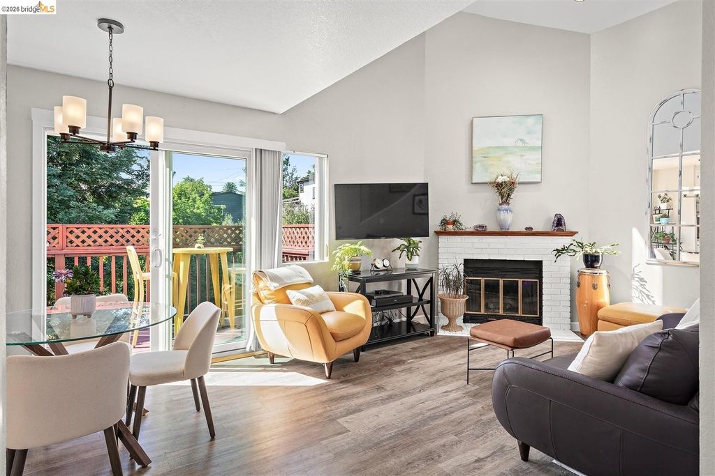Photo of 3687 Maple Ave #9, Oakland, CA 94602 (MLS # 41131589)