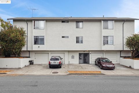 Photo of 5238 Clinton Ave, Richmond, CA 94805 (MLS # 41114634)
