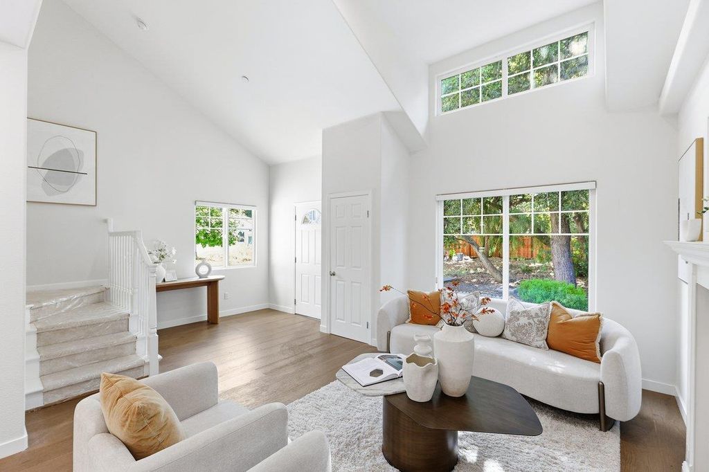 Photo of 428 Crescent Avenue, Sunnyvale, CA 94087 (MLS # ML82047890)