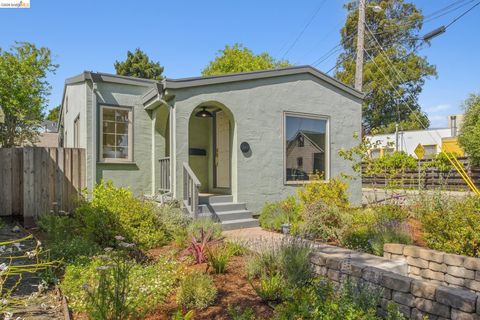 Photo of 1229 Hopkins St, Berkeley, CA 94702 (MLS # 41132795)