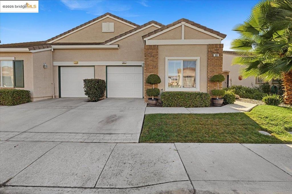 Photo of 308 Upton Pyne Dr, Brentwood, CA 94513 (MLS # 41116028)