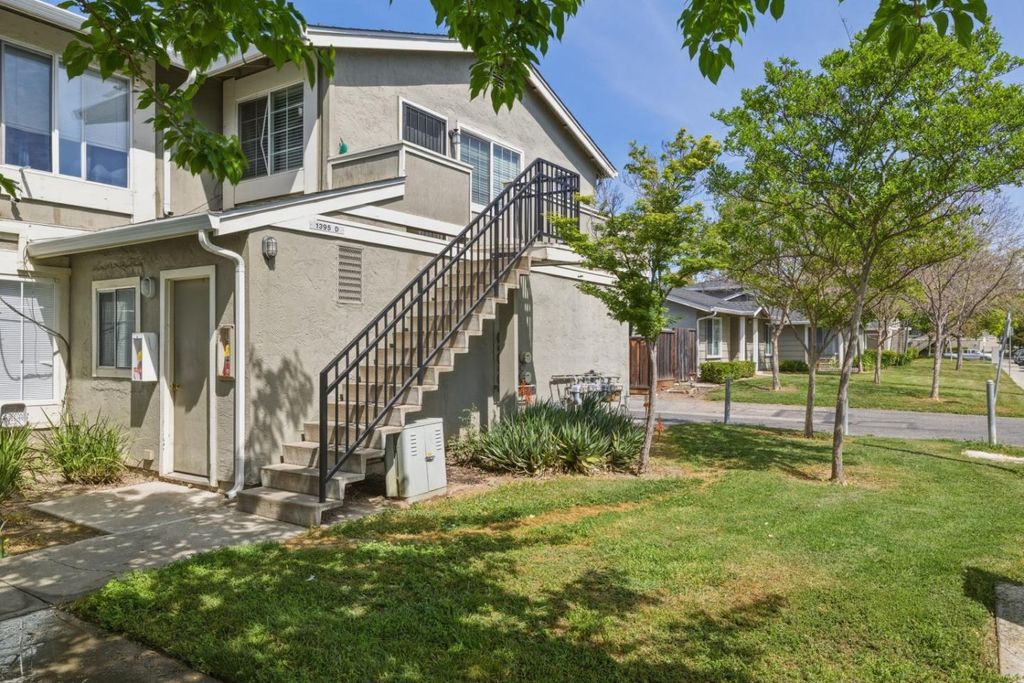 Photo of 1395 Mcquesten Drive #D, San Jose, CA 95122 (MLS # ML82039042)