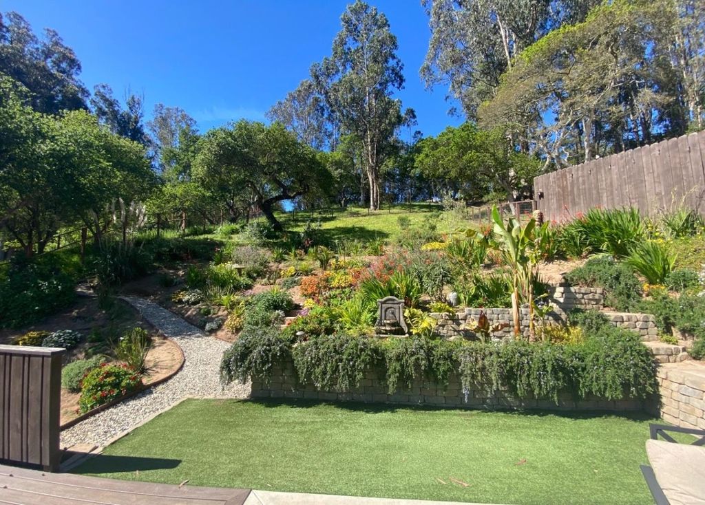 Photo of 6870 Lakeview Drive, Salinas, CA 93907 (MLS # ML82034494)