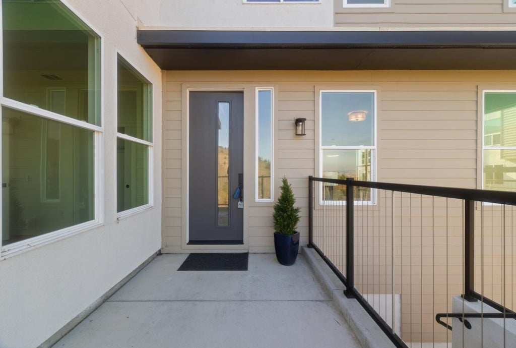 Photo of 827 Fassler Avenue, Pacifica, CA 94044 (MLS # ML82061426)