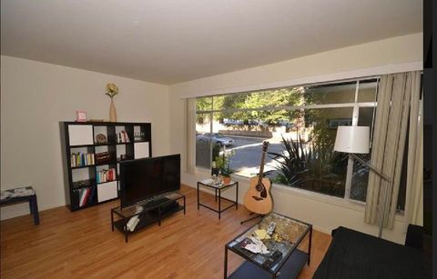 Photo of 2636 Warring St #103, Berkeley, CA 94704 (MLS # 41123199)