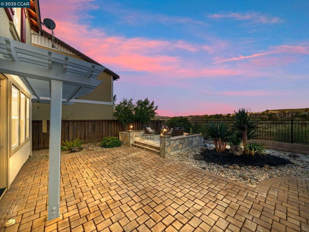 listing image 52