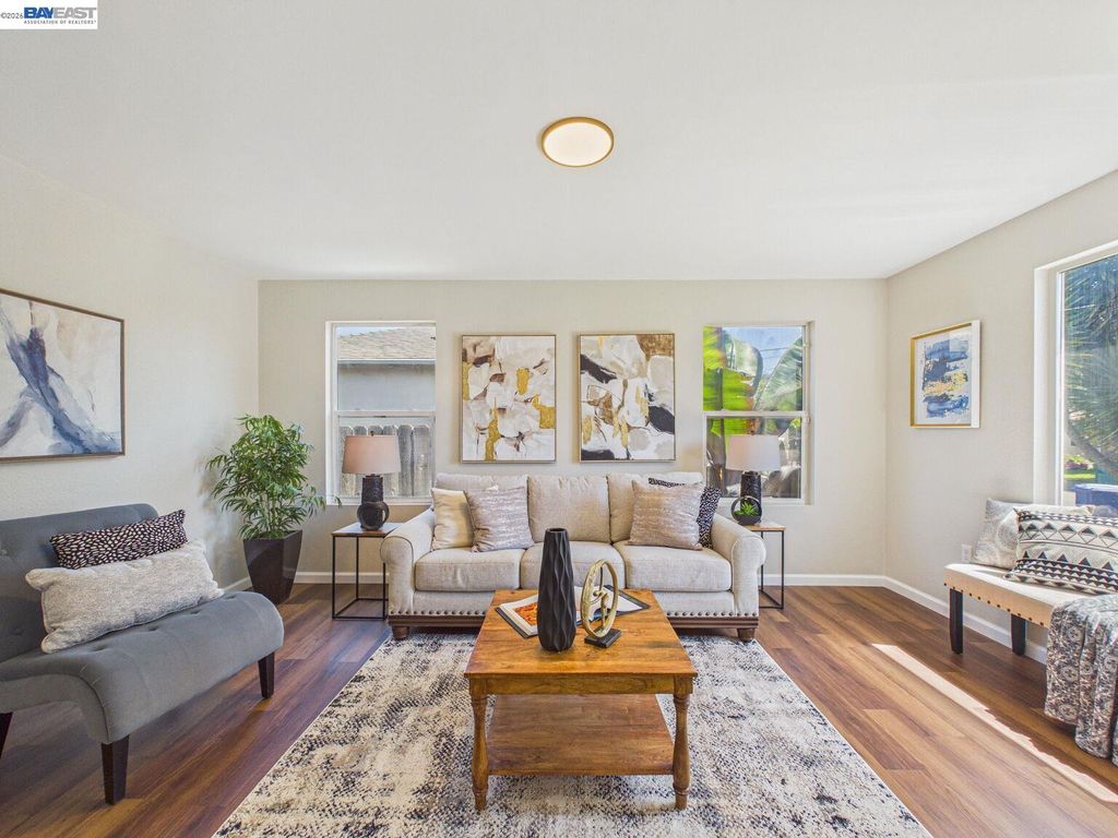 Photo of 2609 Macarthur Ave, San Pablo, CA 94806 (MLS # 41135517)