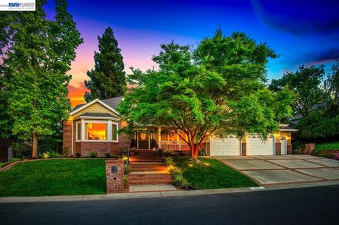 Photo of 859 Gray Fox Cir, Pleasanton, CA 94566 (MLS # 41124719)